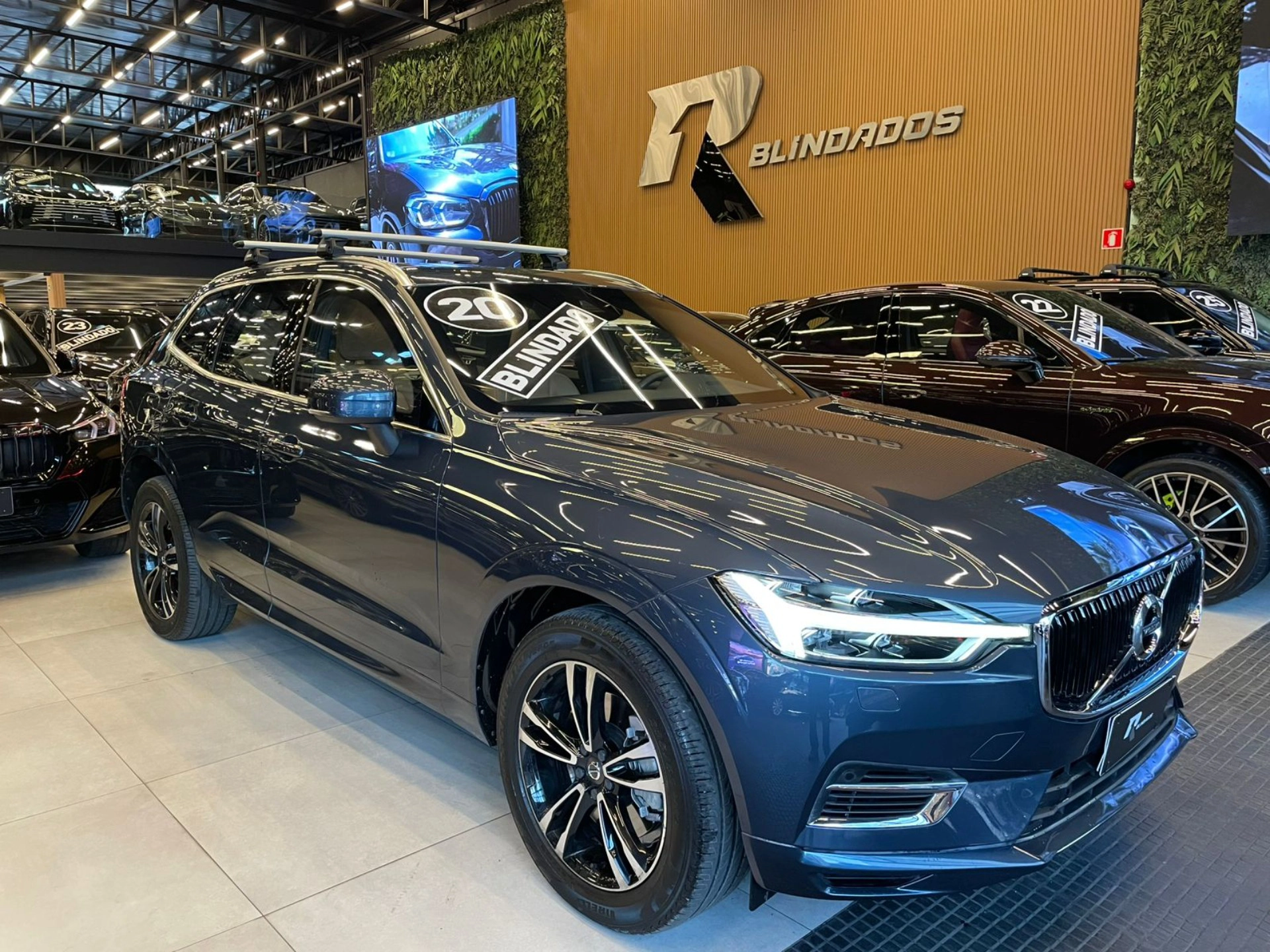 volvo XC60 2.0 T8 HYBRID MOMENTUM AWD GEARTRONIC 2020