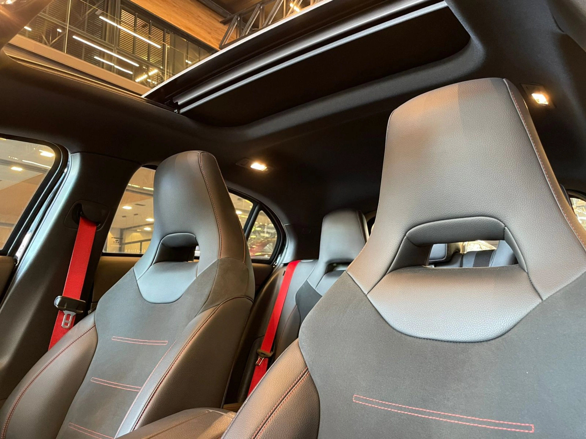 mercedes-benz A 35 AMG 2.0 CGI GASOLINA 4MATIC 7G-DCT 2020