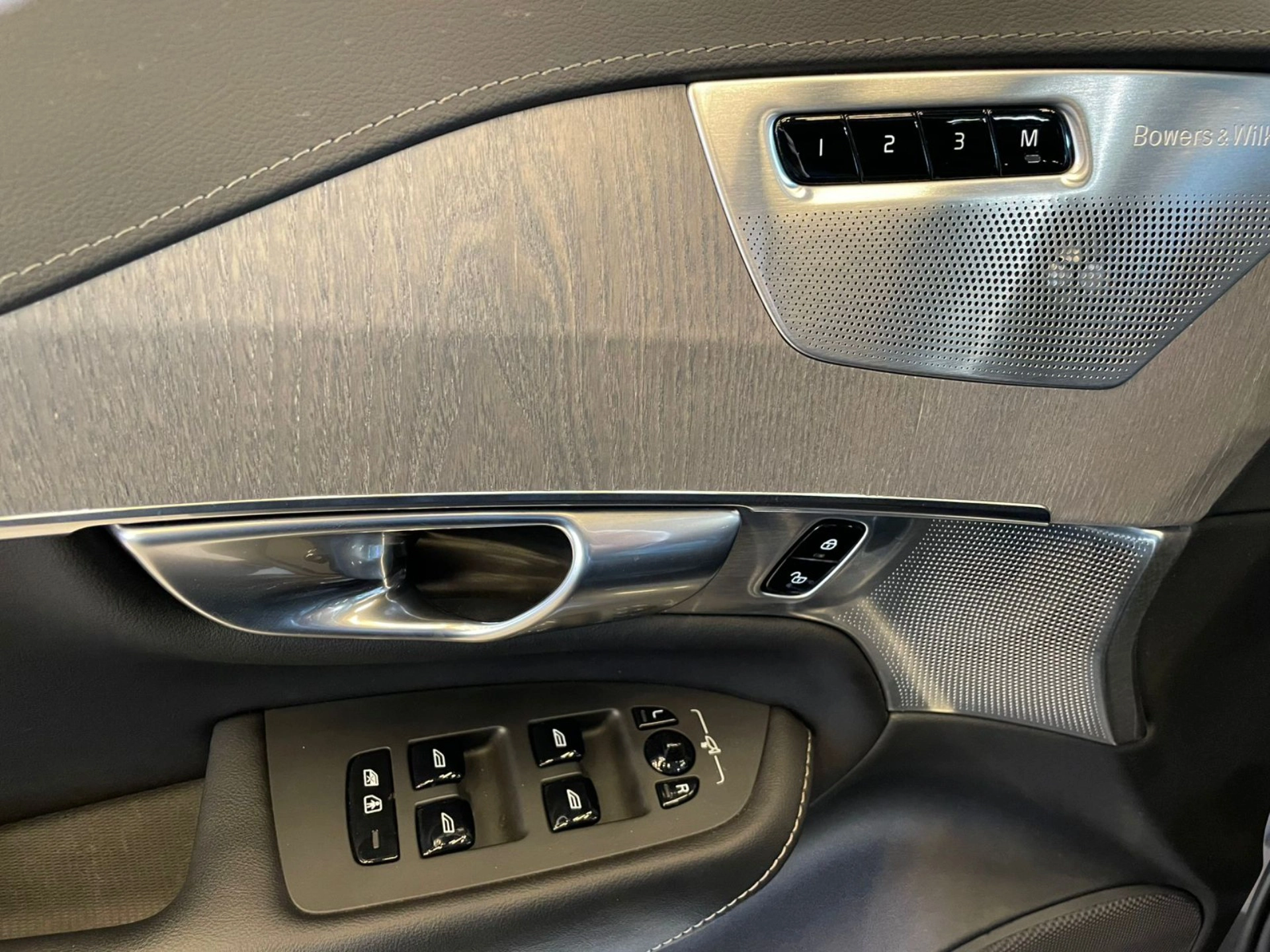 volvo XC90 2.0 T8 RECHARGE ULTIMATE AWD GEARTRONIC 2023