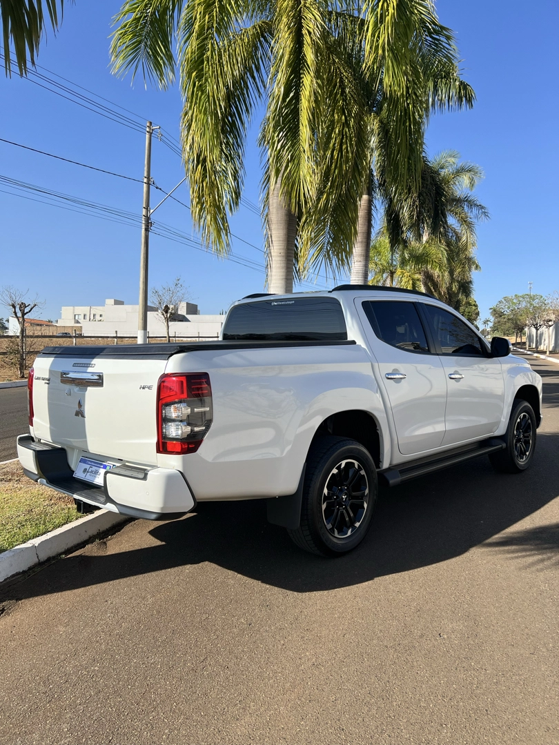 thumb de MITSUBISHI L200 TRITON 2.4 16V TURBO DIESEL SPORT HPE CD 4P 4X4 AUTOMÁTICO