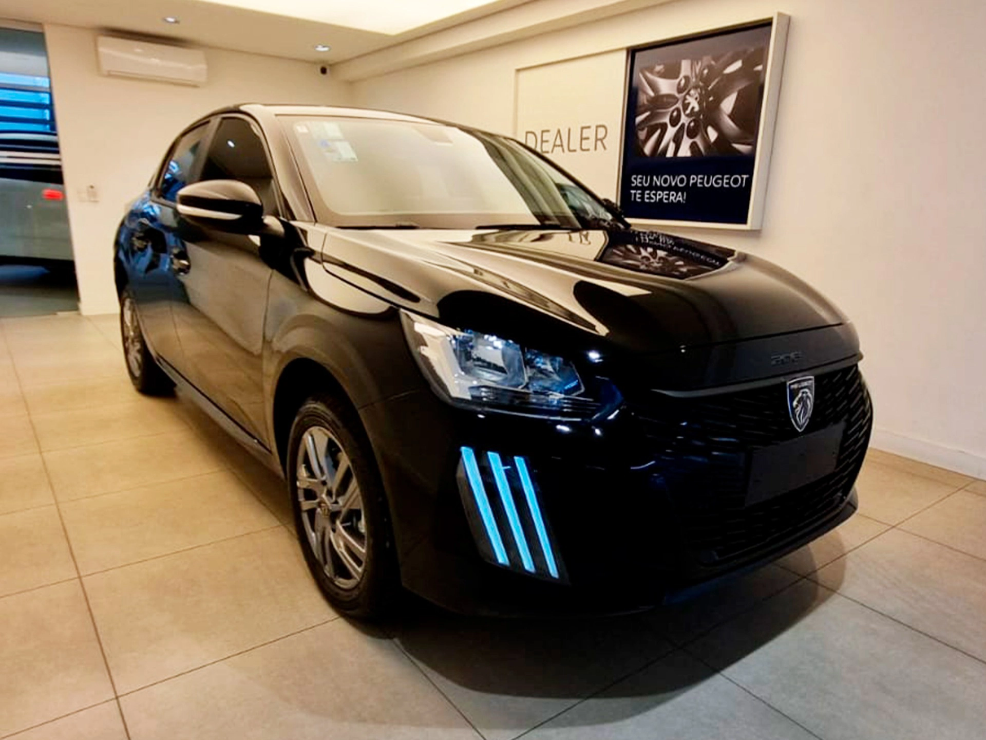 PEUGEOT-208-1.0 TURBO 200 FLEX ALLURE CVT