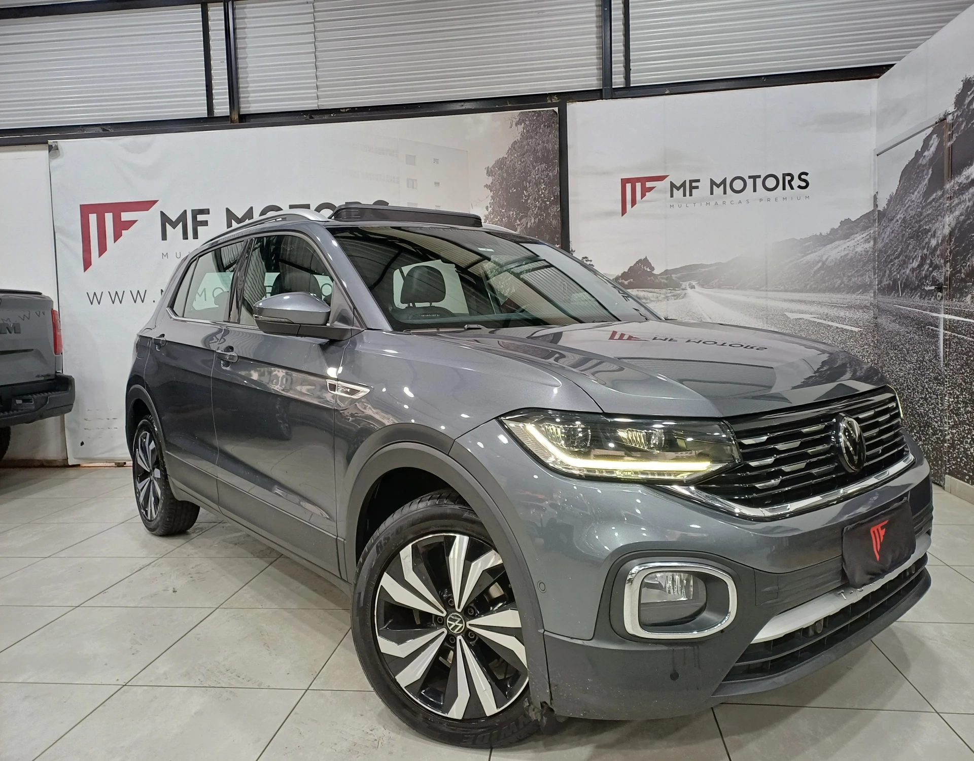 T-CROSS
