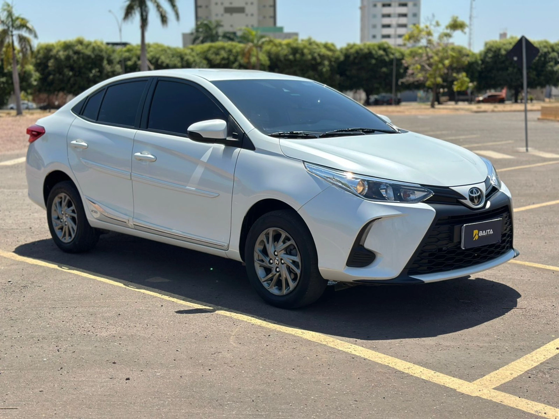 TOYOTA YARIS