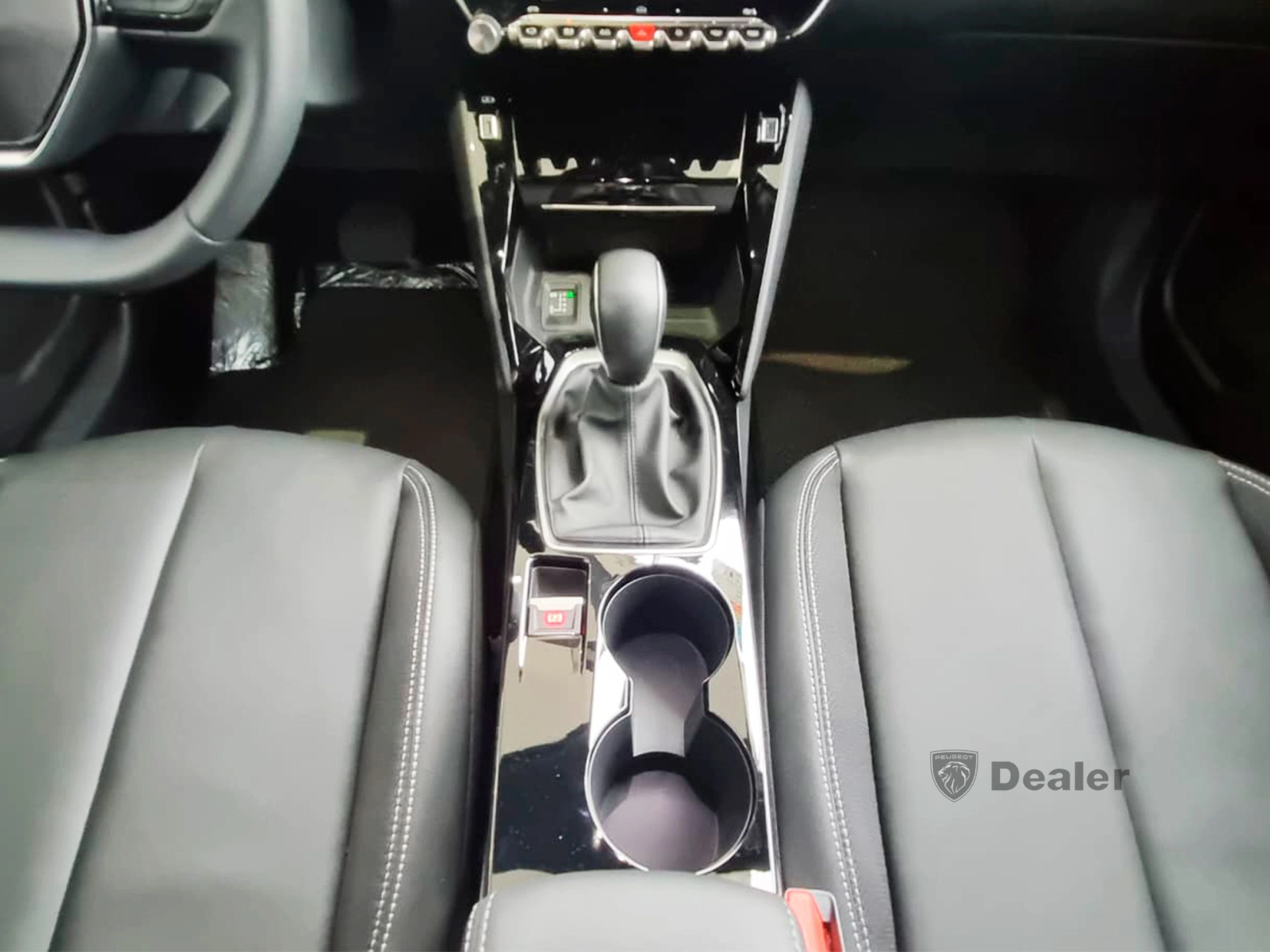 PEUGEOT-2008-1.0 TURBO 200 FLEX ALLURE CVT