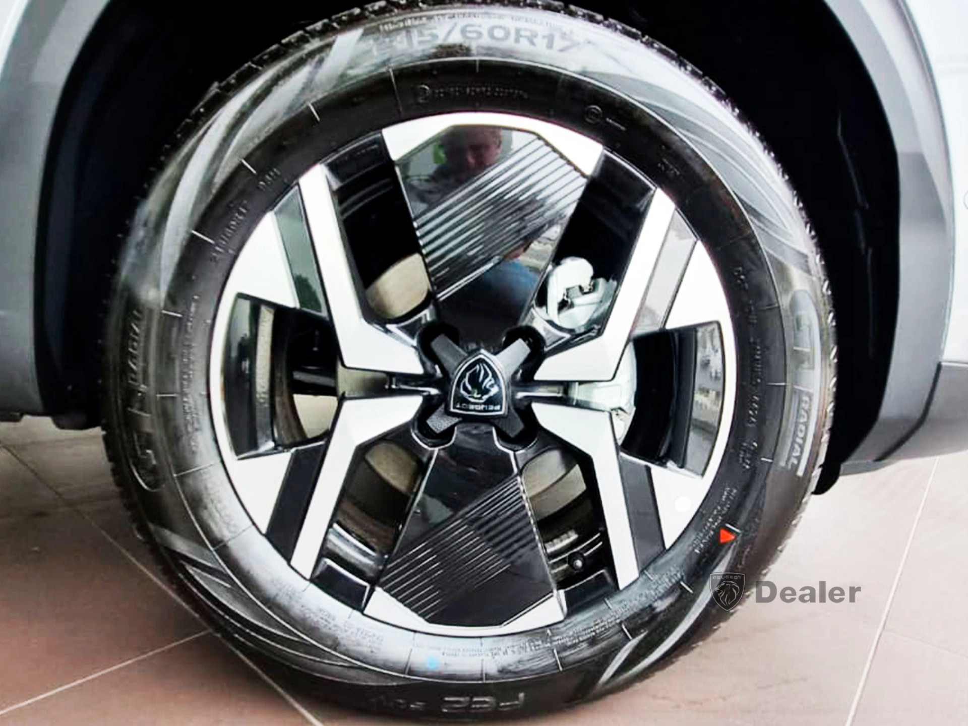 PEUGEOT-2008-1.0 TURBO 200 FLEX ALLURE CVT
