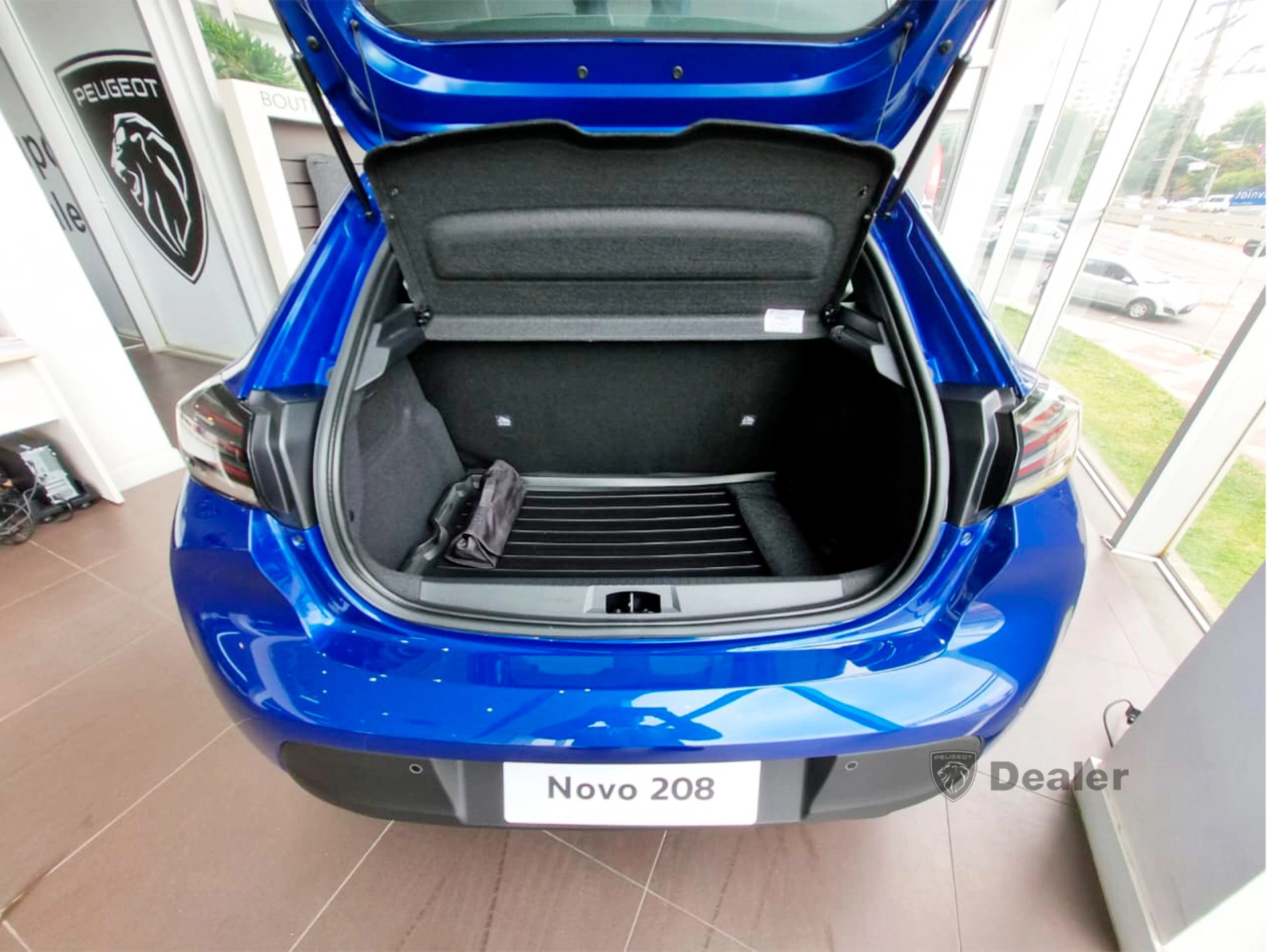 PEUGEOT-208-1.0 FIREFLY FLEX STYLE MANUAL