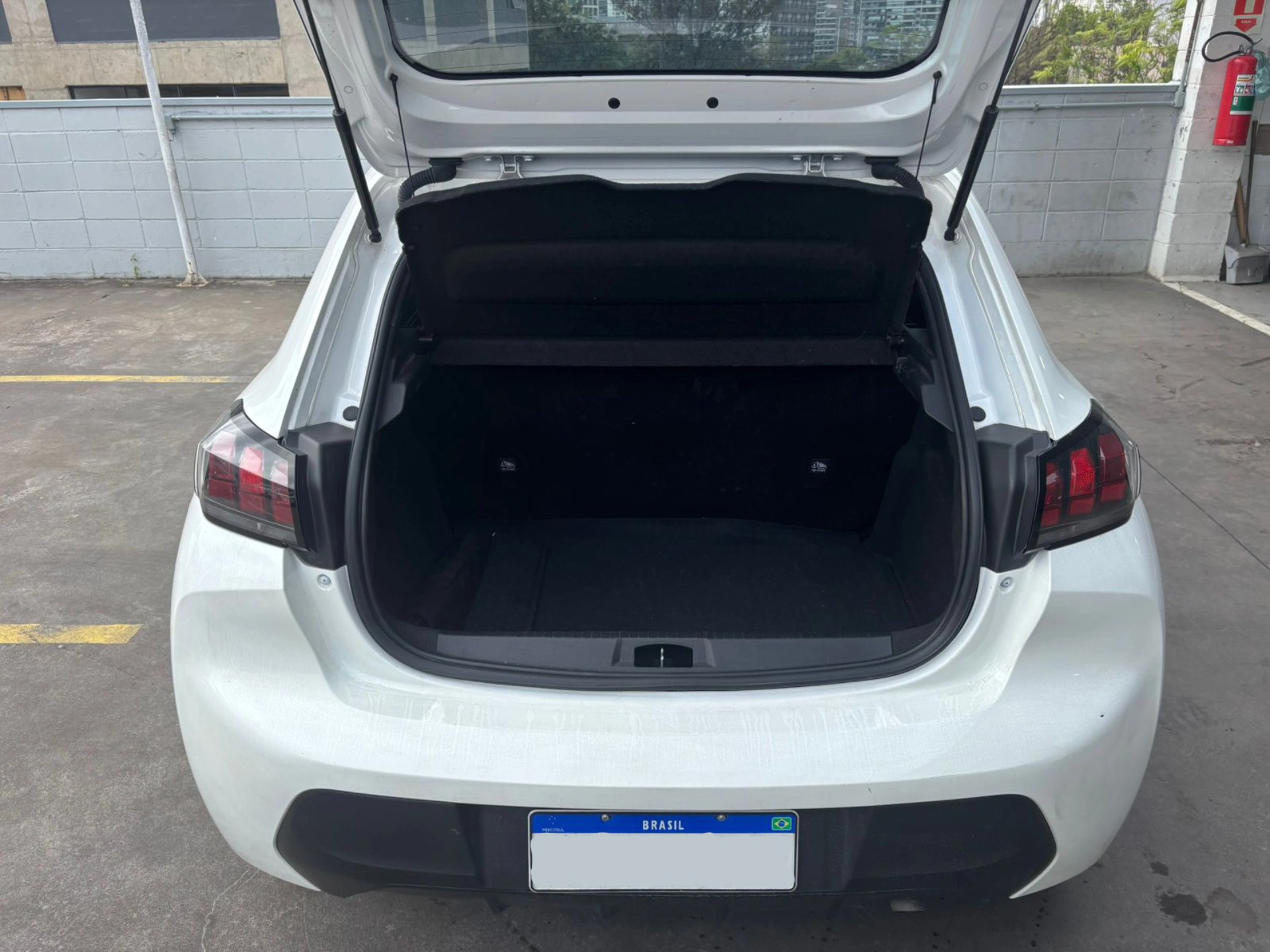 Peugeot-208-1.0 FIREFLY FLEX LIKE MANUAL