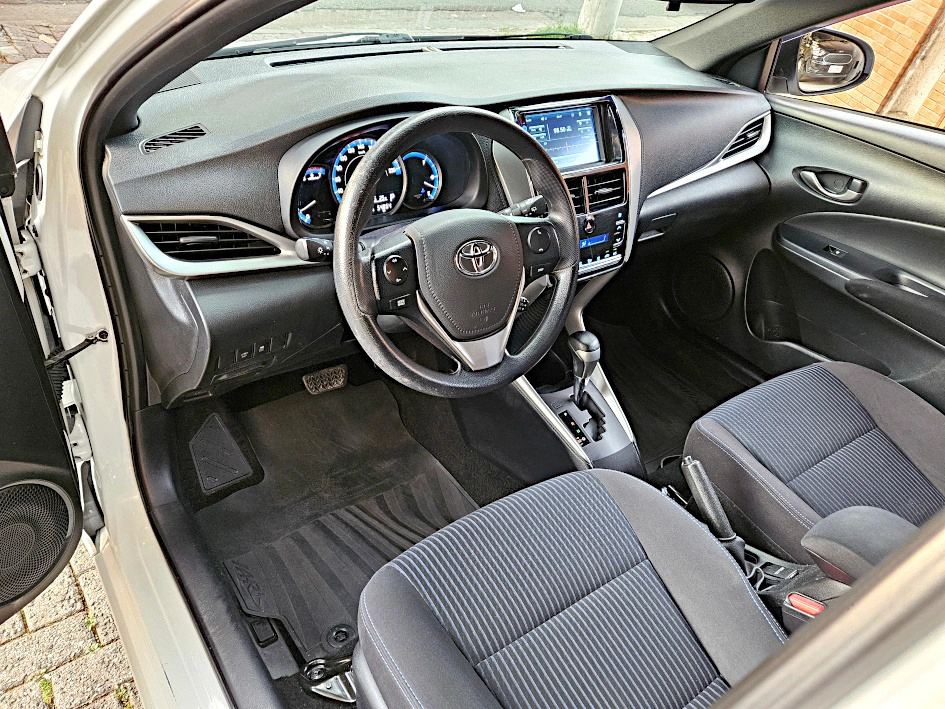 toyota YARIS 1.5 16V FLEX XL PLUS CONNECT MULTIDRIVE 2022
