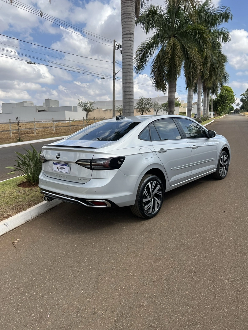 VOLKSWAGEN VIRTUS 1.0 200 TSI HIGHLINE AUTOMÁTICO