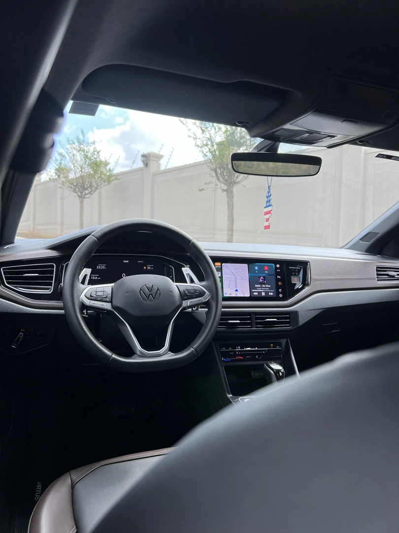 VOLKSWAGEN VIRTUS 1.0 200 TSI HIGHLINE AUTOMÁTICO