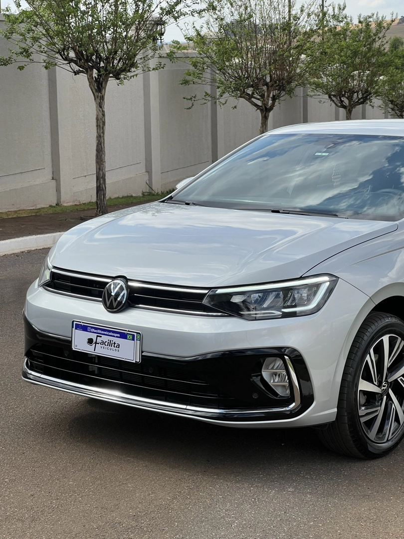 VOLKSWAGEN VIRTUS 1.0 200 TSI HIGHLINE AUTOMÁTICO