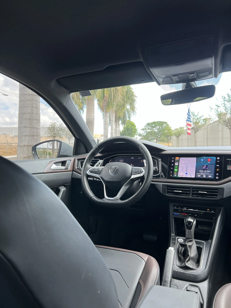 VOLKSWAGEN VIRTUS 1.0 200 TSI HIGHLINE AUTOMÁTICO