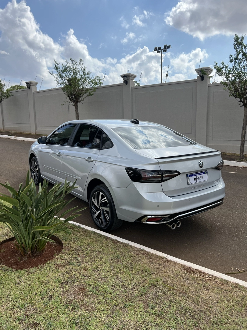 VOLKSWAGEN VIRTUS 1.0 200 TSI HIGHLINE AUTOMÁTICO