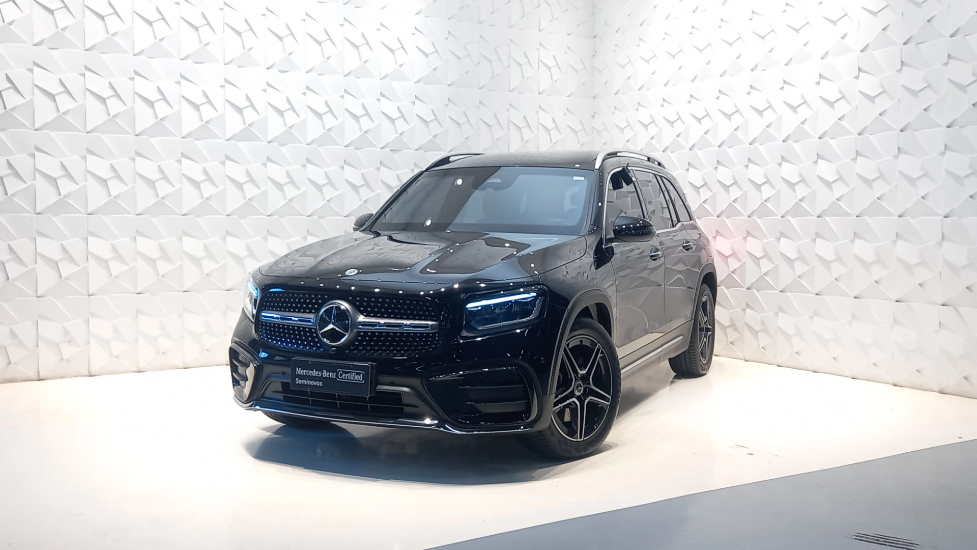 mercedes-benz GLB 220 2.0 MHEV AMG LINE 4MATIC 8G-DCT 2025 mercedes-benz GLB 220 2.0 MHEV AMG LINE 4MATIC 8G-DCT 2025