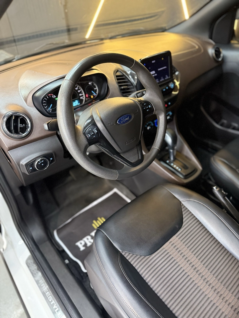Ford Ka 1.5 TI-VCT FLEX FREESTYLE AUTOMÁTICO