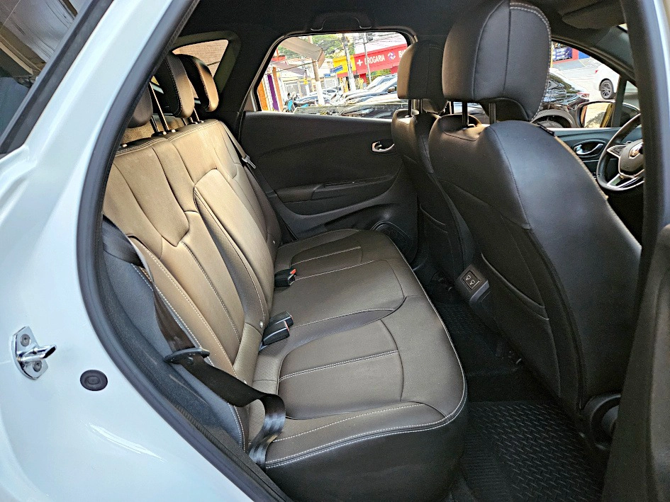 renault CAPTUR 1.3 TCE FLEX ICONIC X-TRONIC 2023