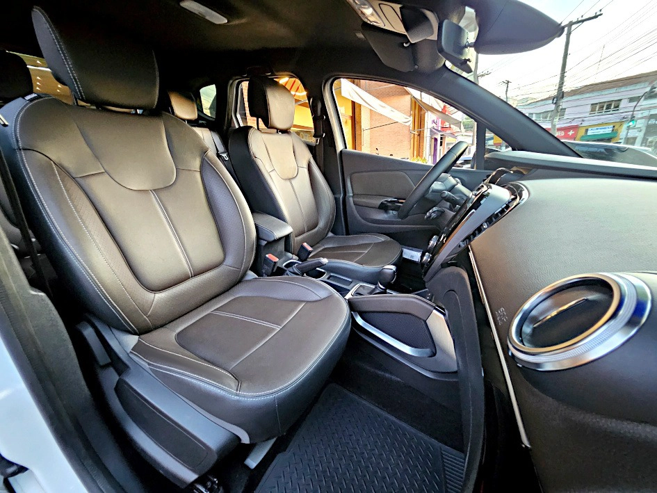 renault CAPTUR 1.3 TCE FLEX ICONIC X-TRONIC 2023