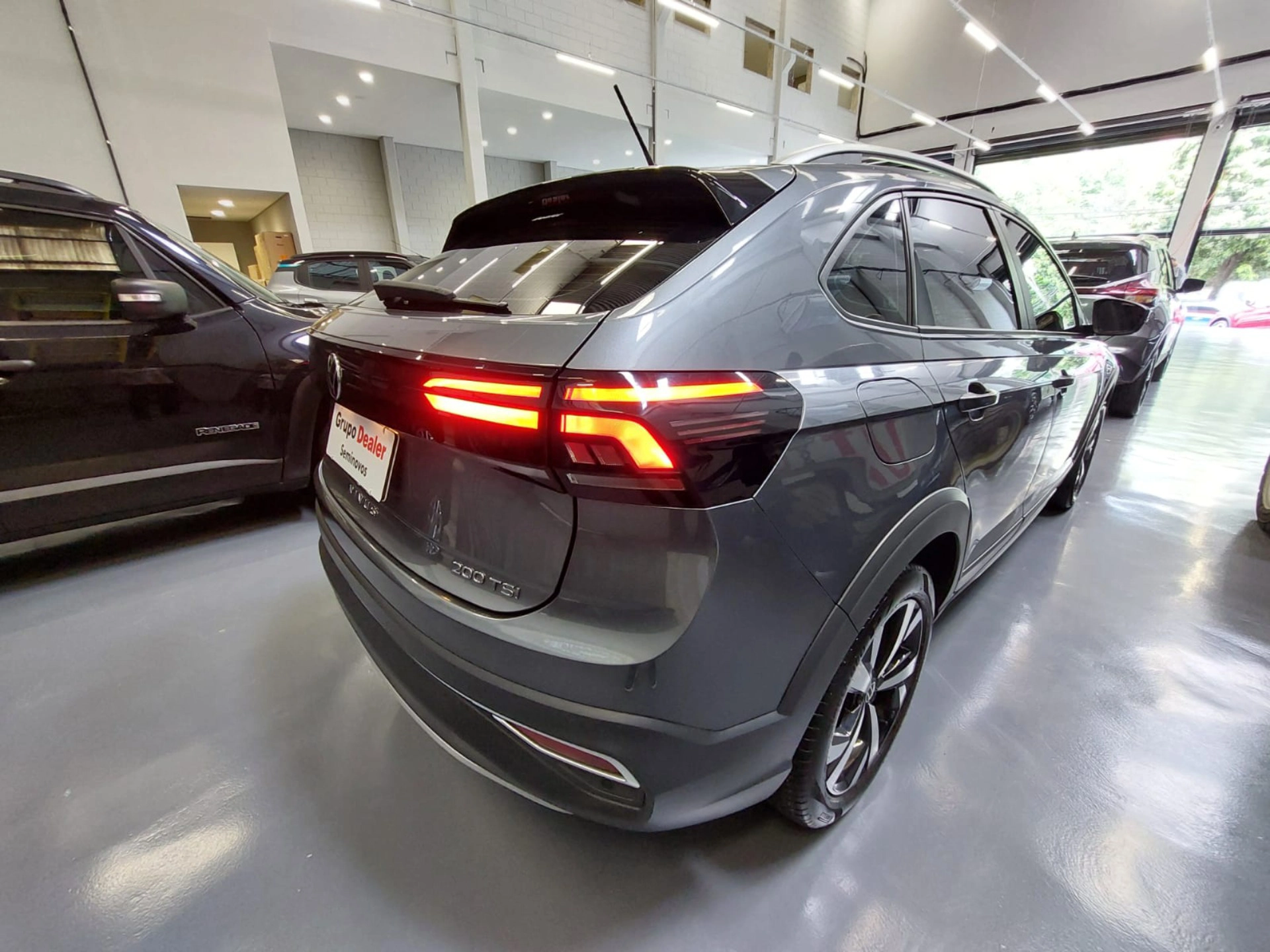 volkswagen NIVUS 1.0 200 TSI TOTAL FLEX HIGHLINE AUTOMÁTICO 202117