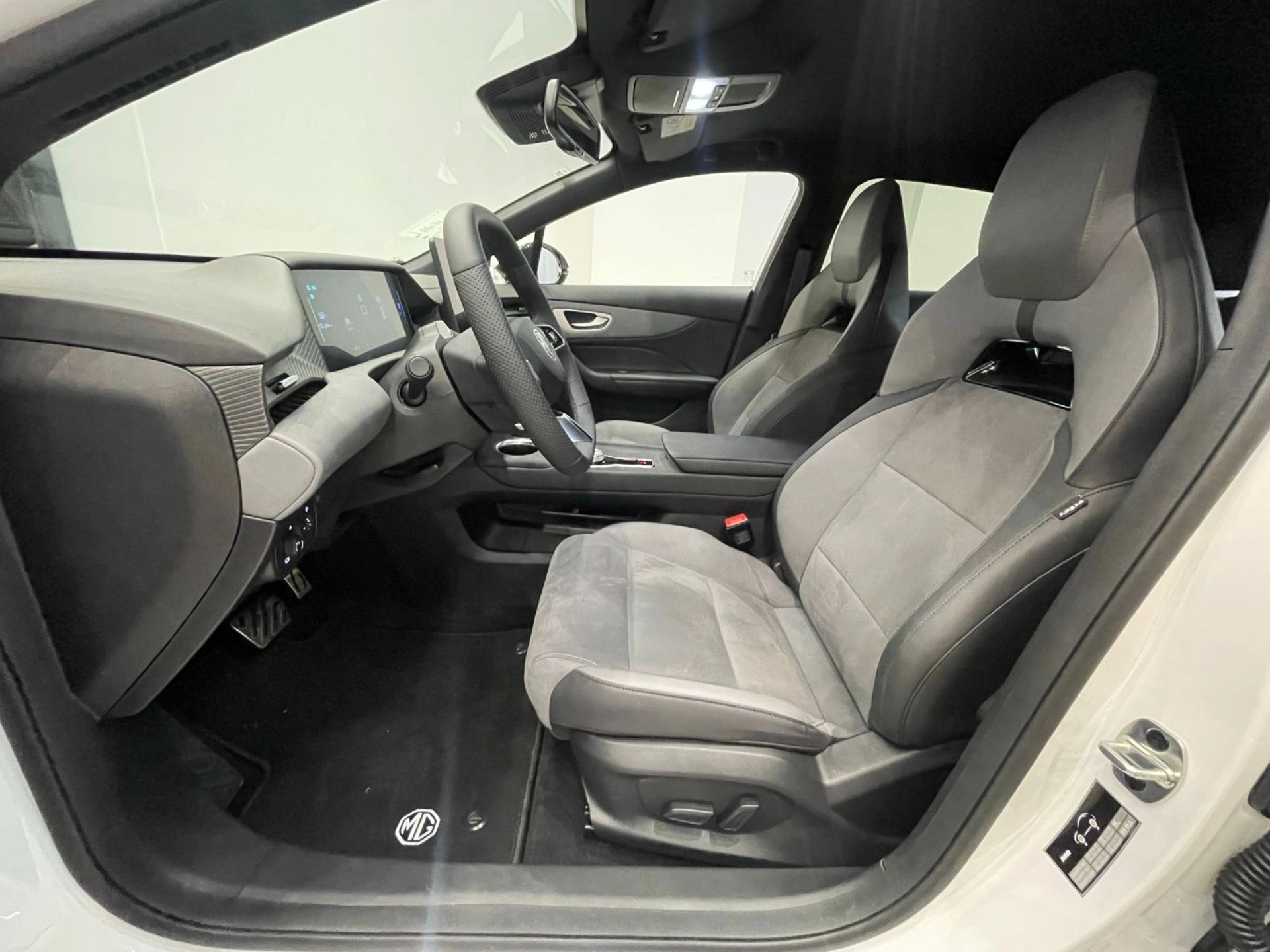 MG-4-64 KW ELÉTRICO X-POWER