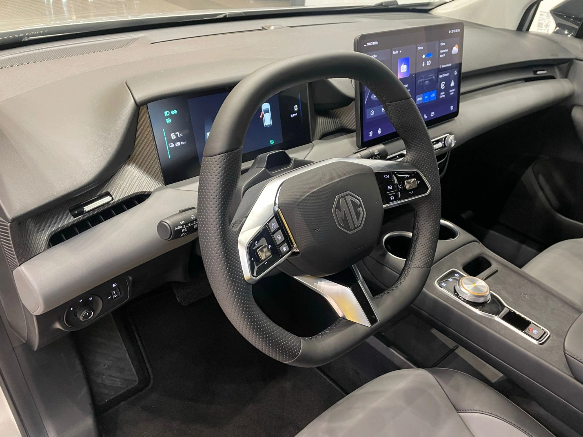 MG-4-64 KW ELÉTRICO LUXURY