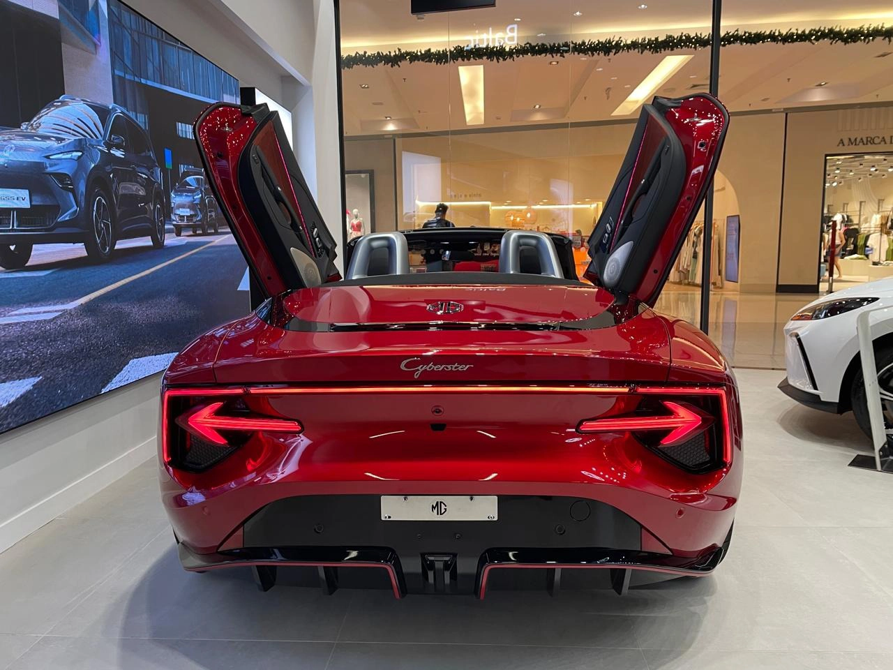 MG-CYBERSTER-77 KW ELÉTRICO GT AWD