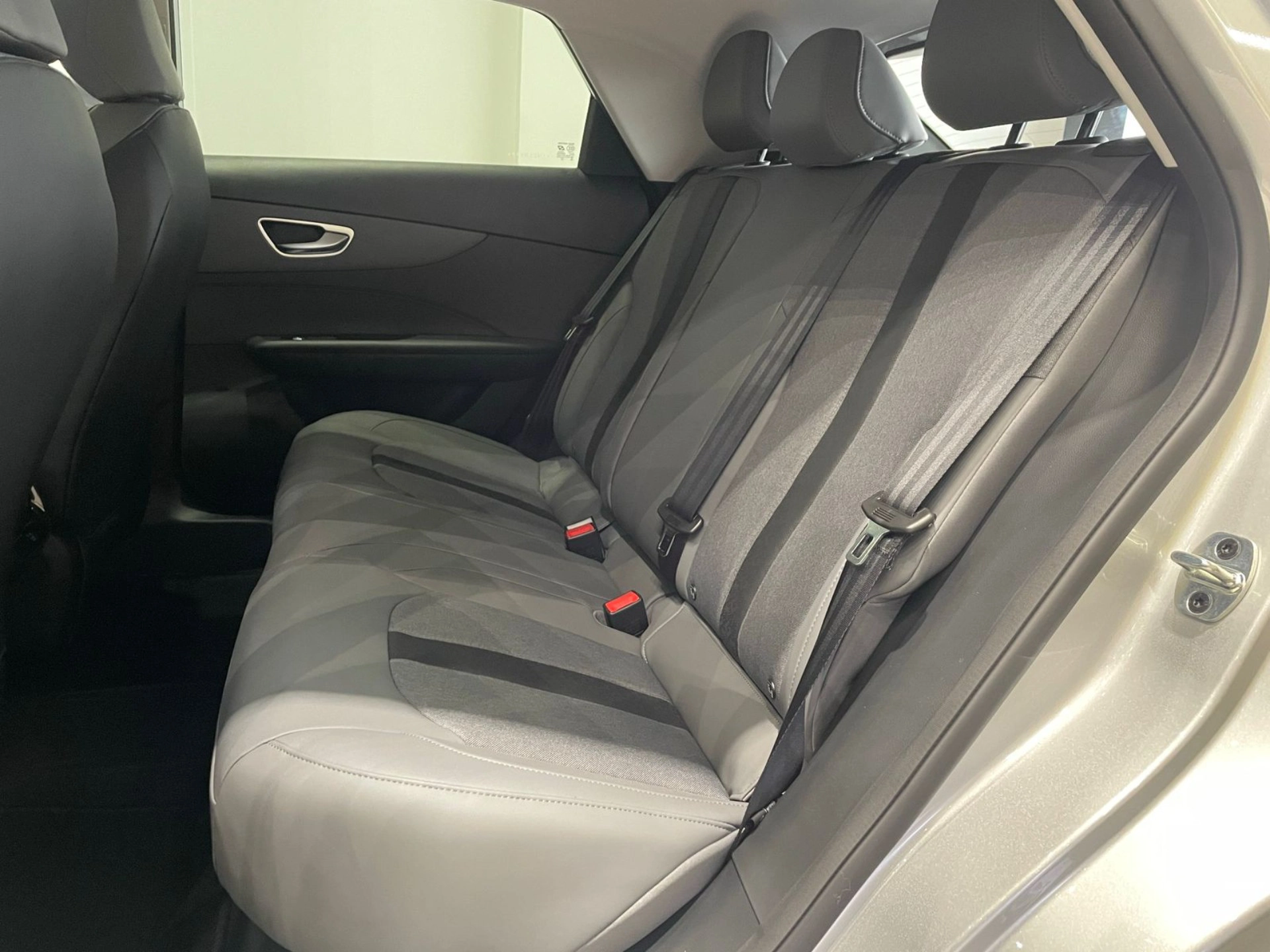 MG-4-64 KW ELÉTRICO LUXURY