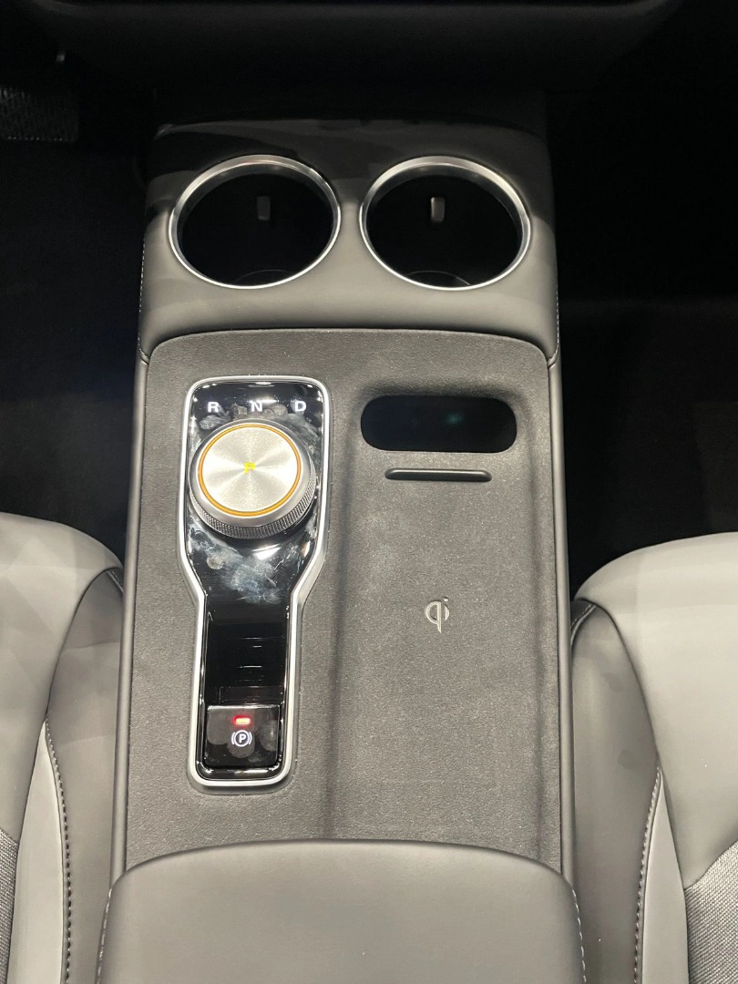 MG-4-64 KW ELÉTRICO LUXURY