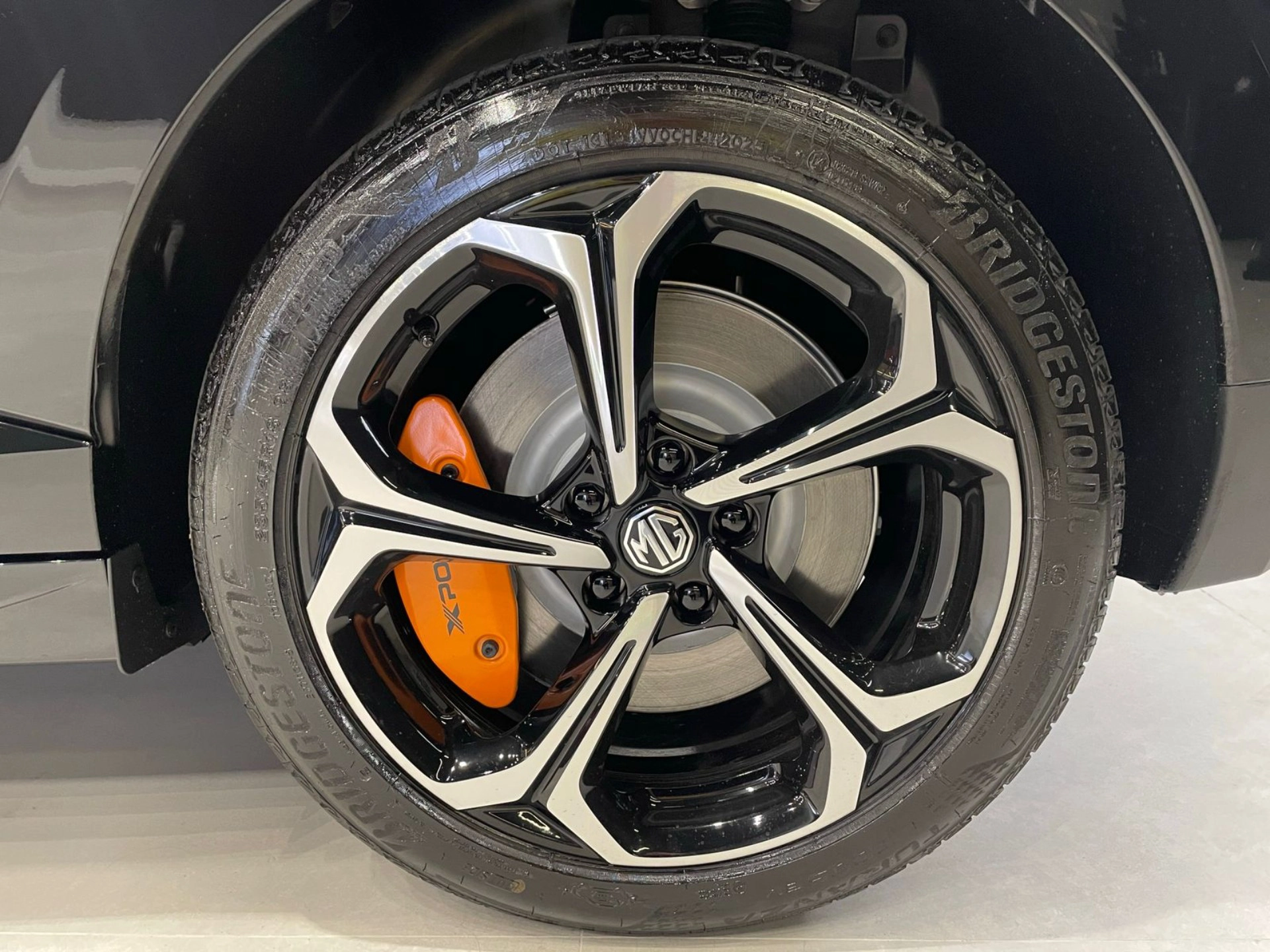 MG-4-64 KW ELÉTRICO X-POWER