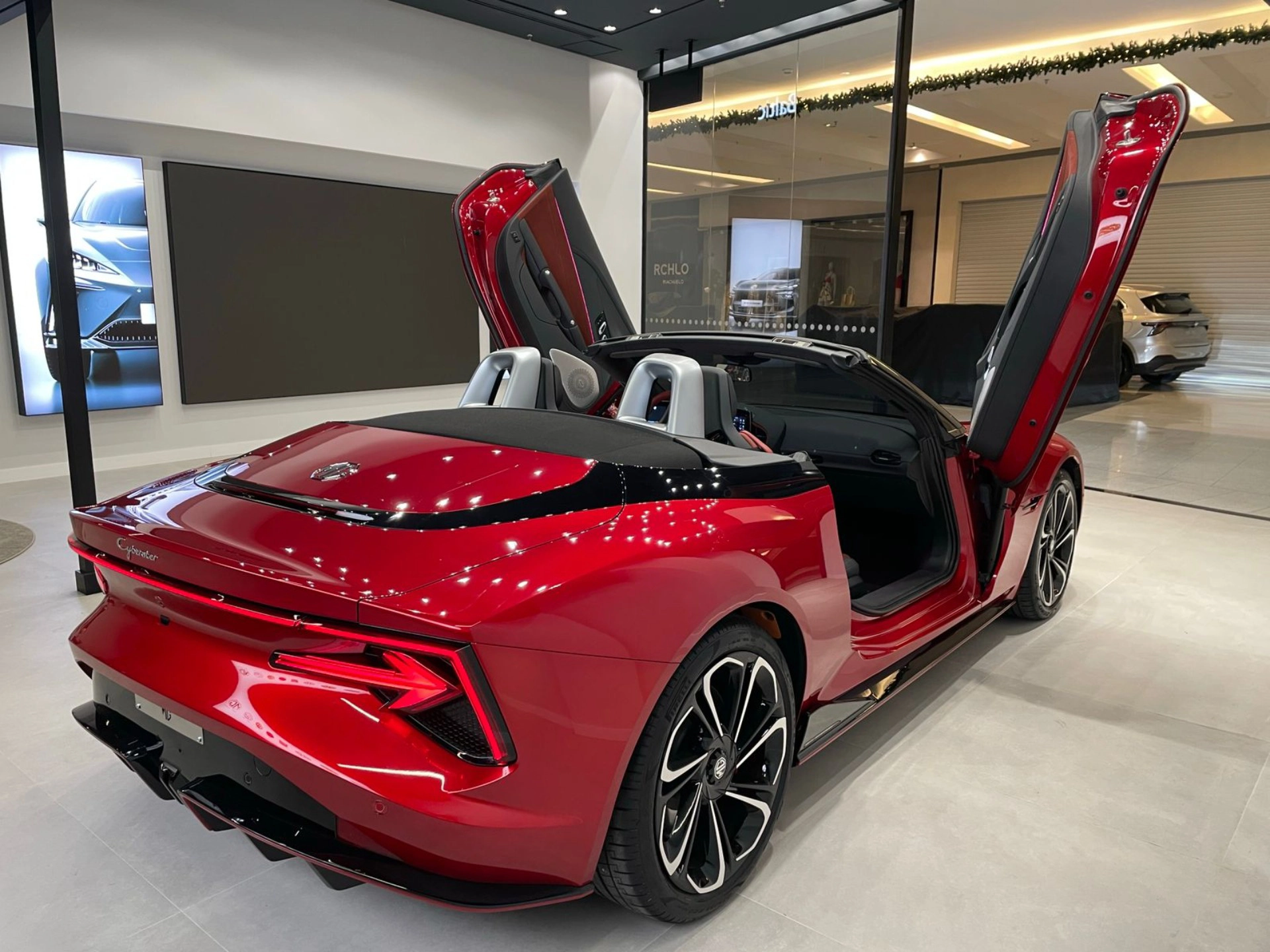 MG-CYBERSTER-77 KW ELÉTRICO GT AWD