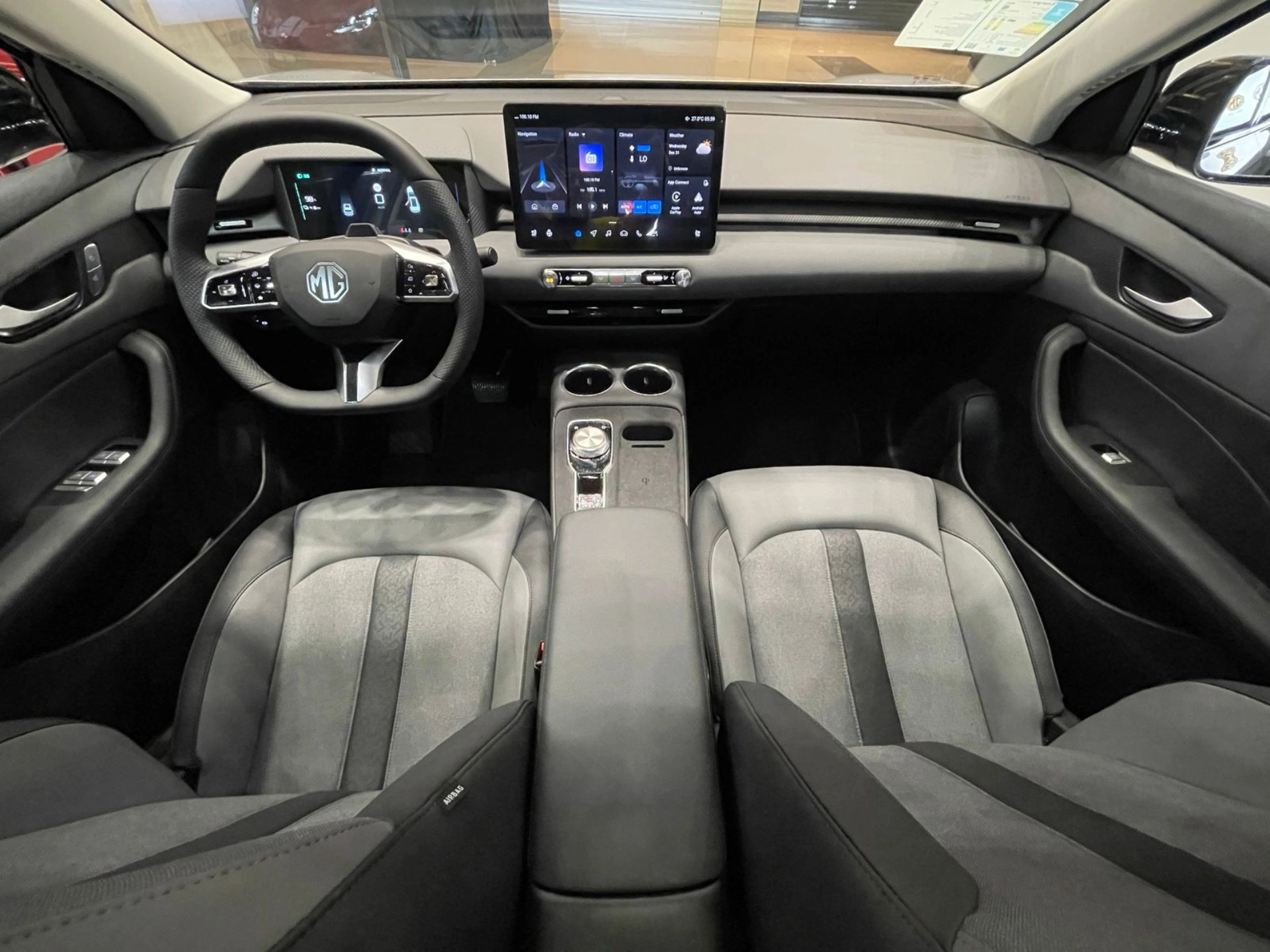 MG-S5-64 KW ELÉTRICO LUXURY