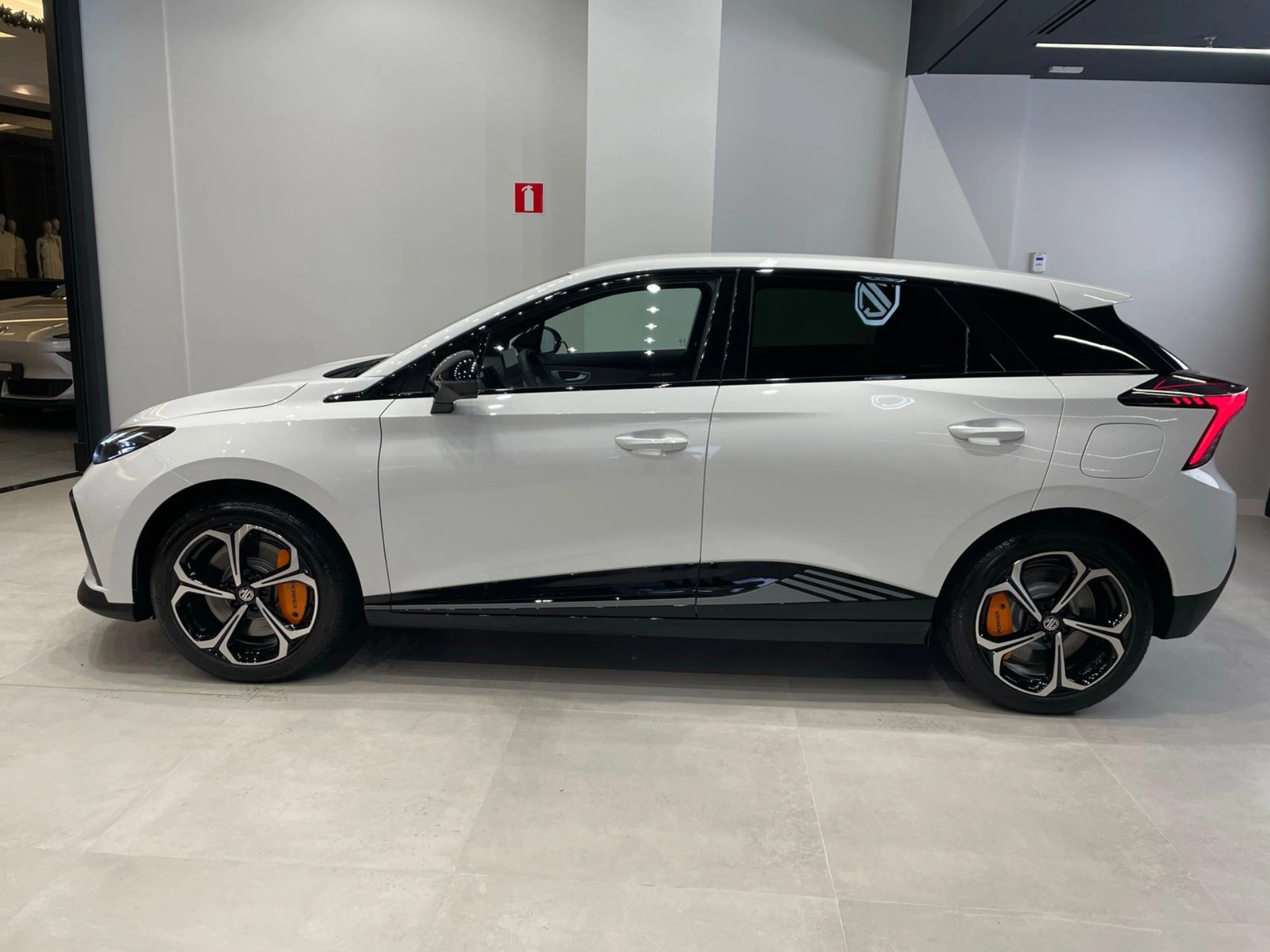 MG-4-64 KW ELÉTRICO X-POWER