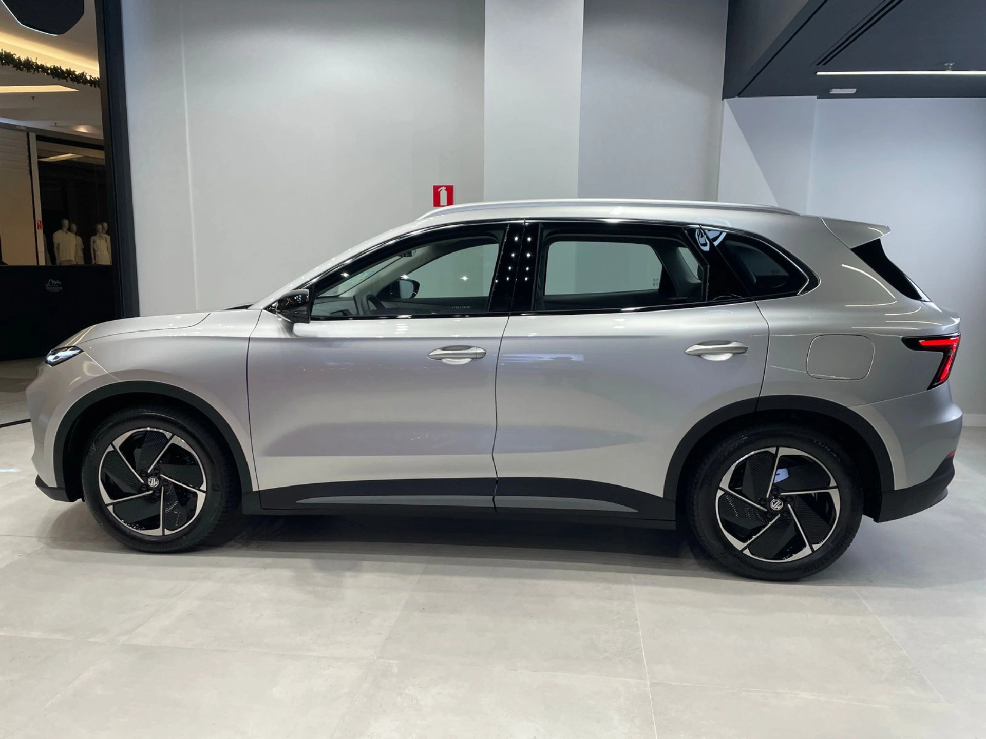 MG-S5-64 KW ELÉTRICO LUXURY