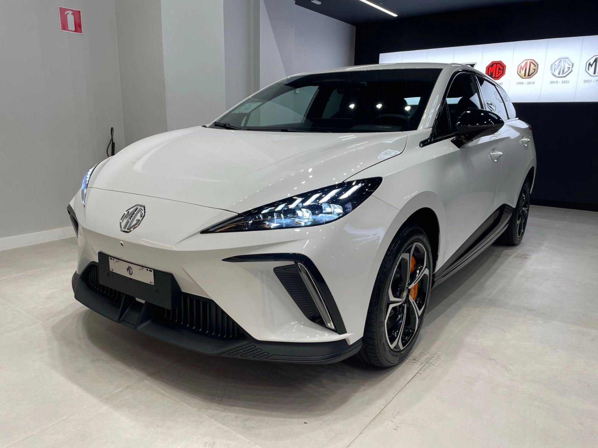 MG-4-64 KW ELÉTRICO X-POWER