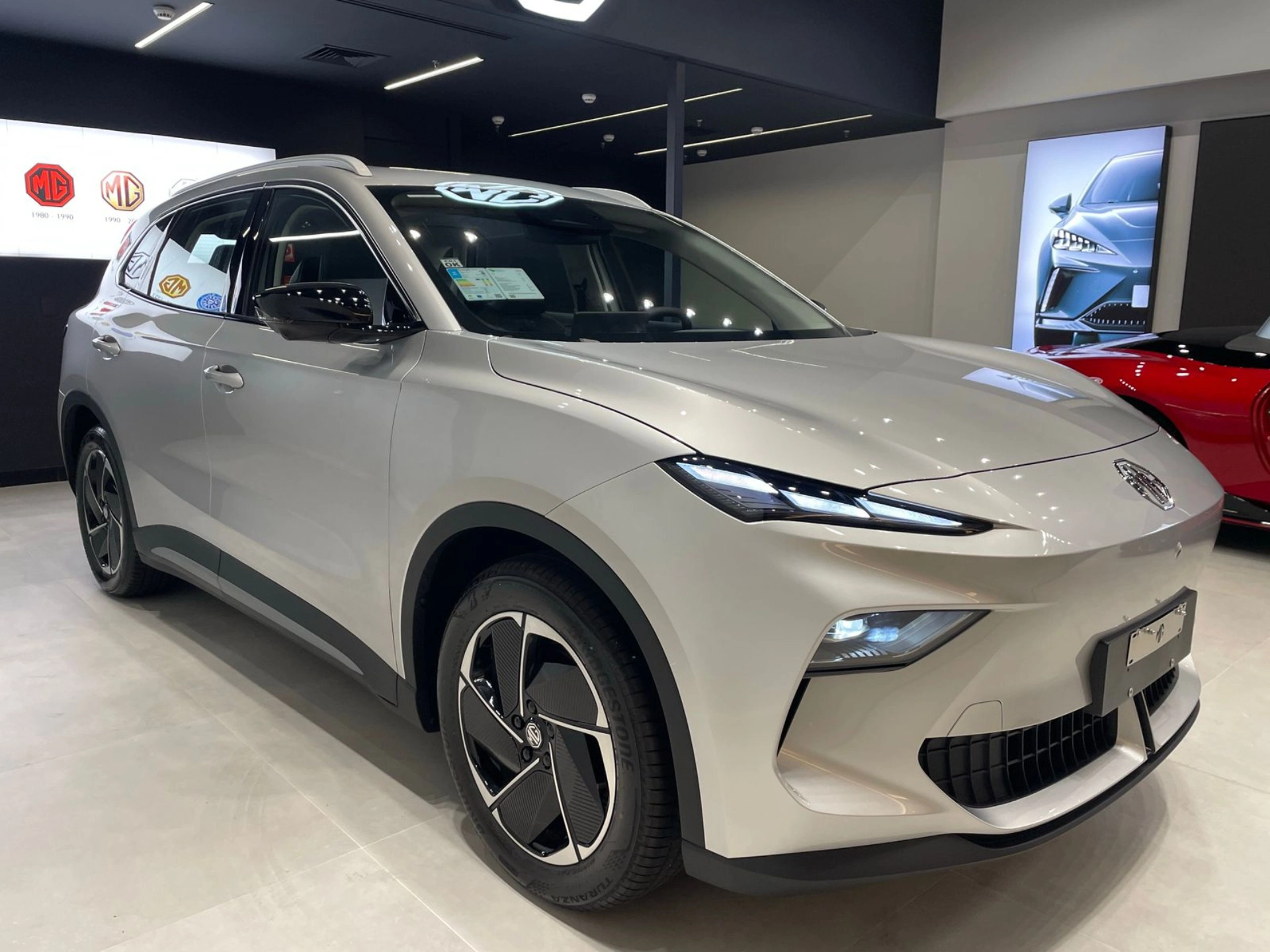 MG-S5-64 KW ELÉTRICO LUXURY