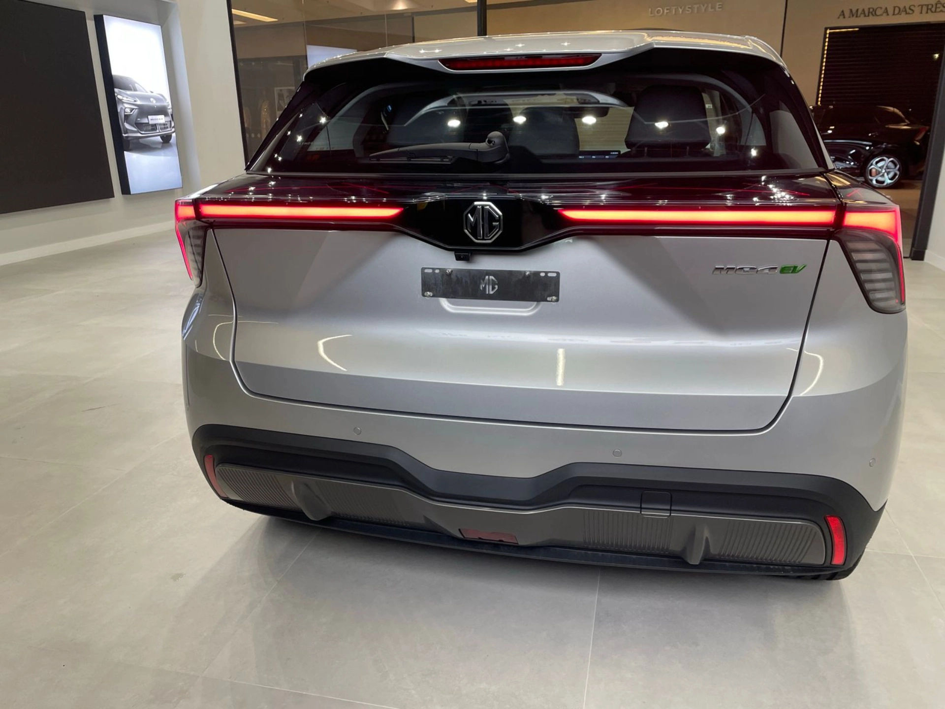 MG-4-64 KW ELÉTRICO LUXURY