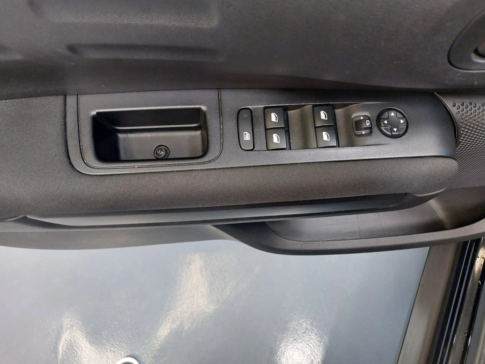 citroën C4 CACTUS 1.6 VTI 120 FLEX FEEL BUSINESS EAT6 202013