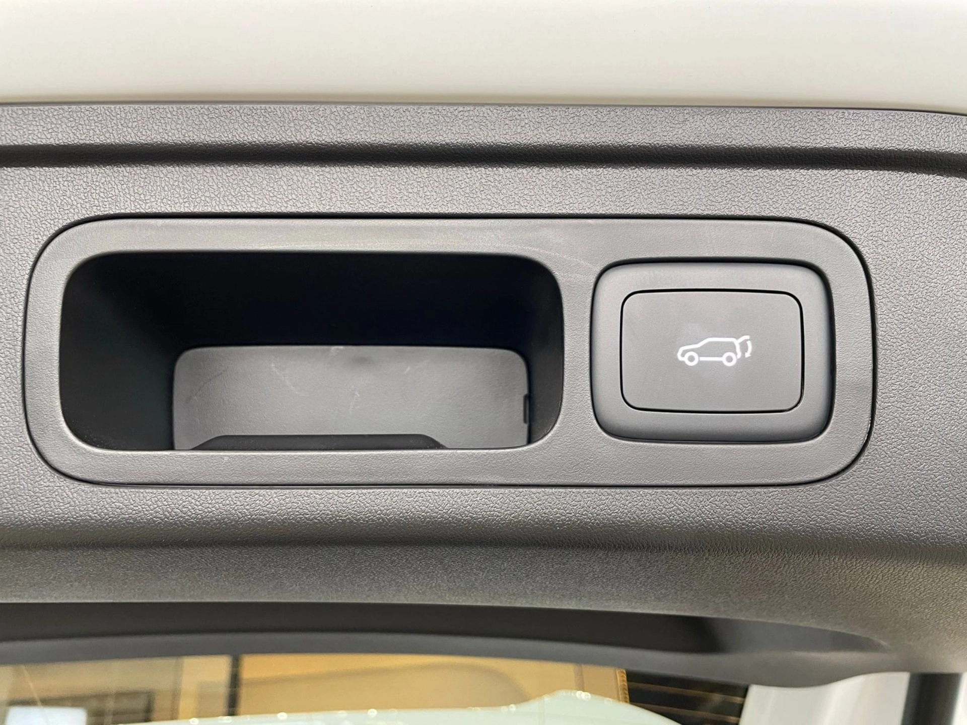 MG-S5-64 KW ELÉTRICO LUXURY