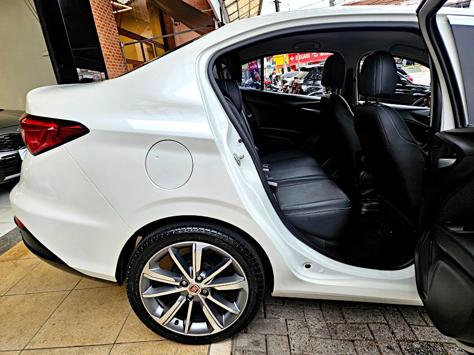 fiat CRONOS 1.8 E.TORQ FLEX PRECISION AT6 201912