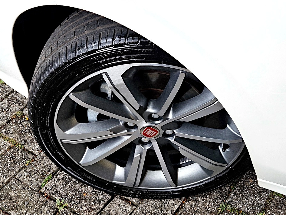 fiat CRONOS 1.8 E.TORQ FLEX PRECISION AT6 201916
