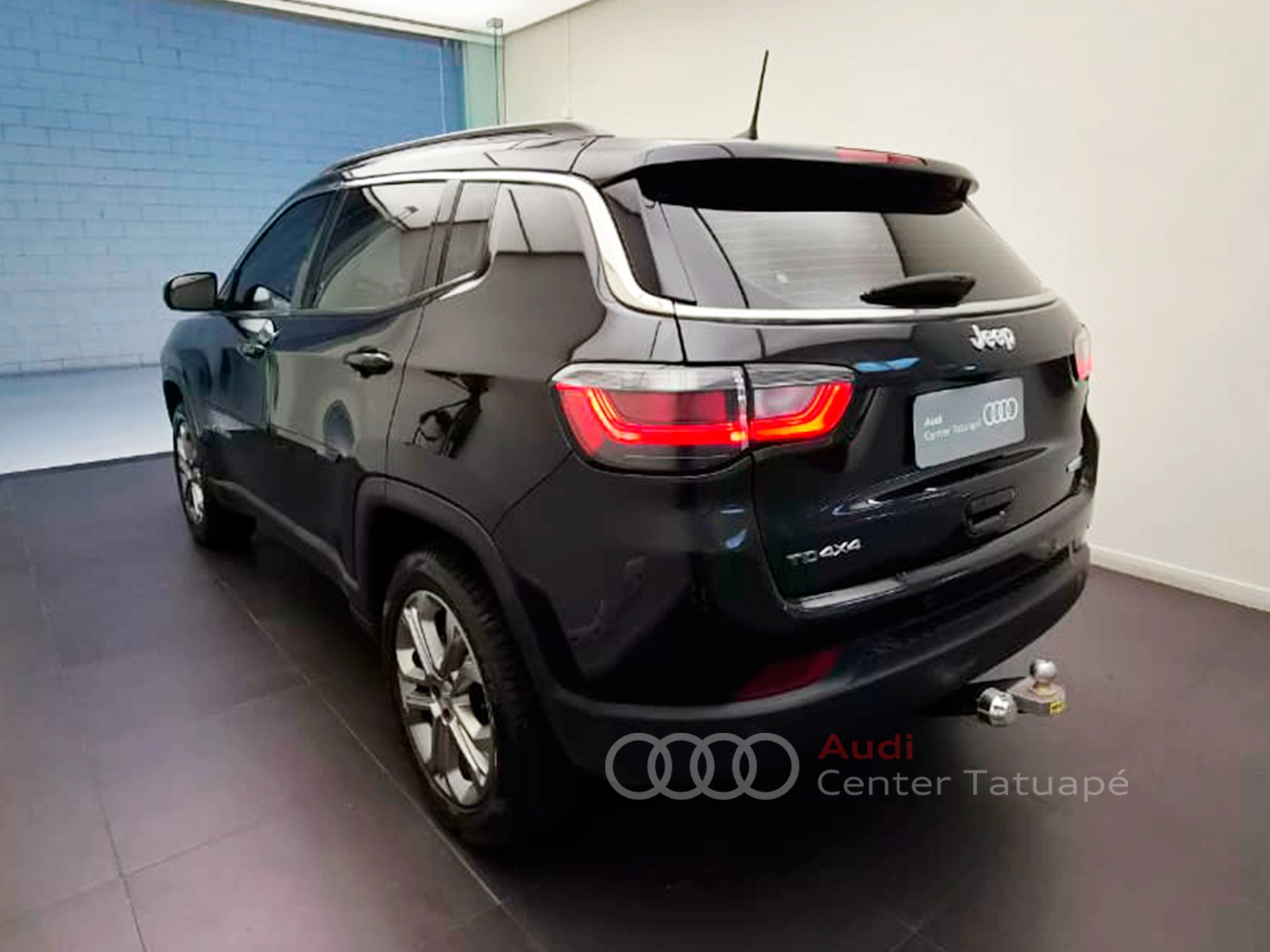 jeep COMPASS 2.0 TD350 TURBO DIESEL LONGITUDE AT9 20235