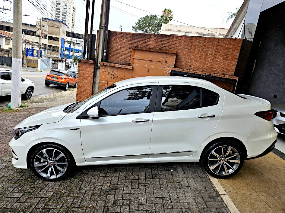 fiat CRONOS 1.8 E.TORQ FLEX PRECISION AT6 201918