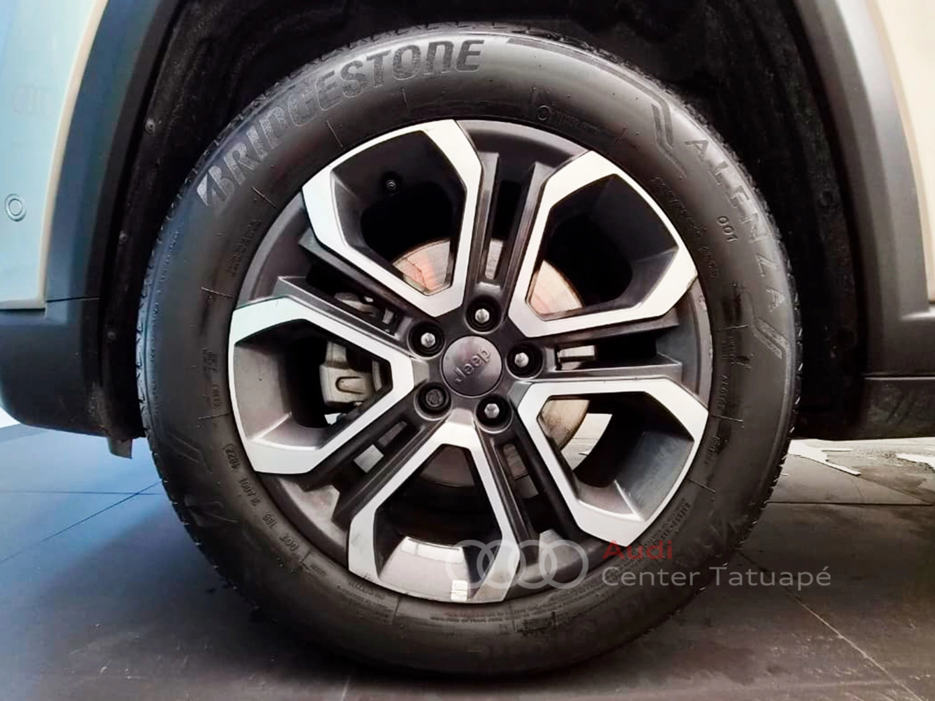 jeep COMMANDER 1.3 T270 TURBO FLEX LIMITED AT6 20237