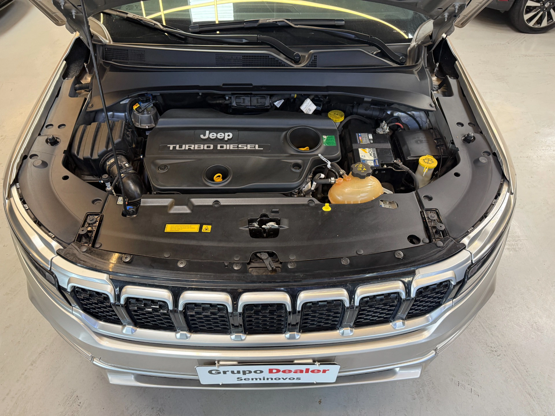 jeep COMMANDER 2.0 TD380 TURBO DIESEL OVERLAND AT9 202211