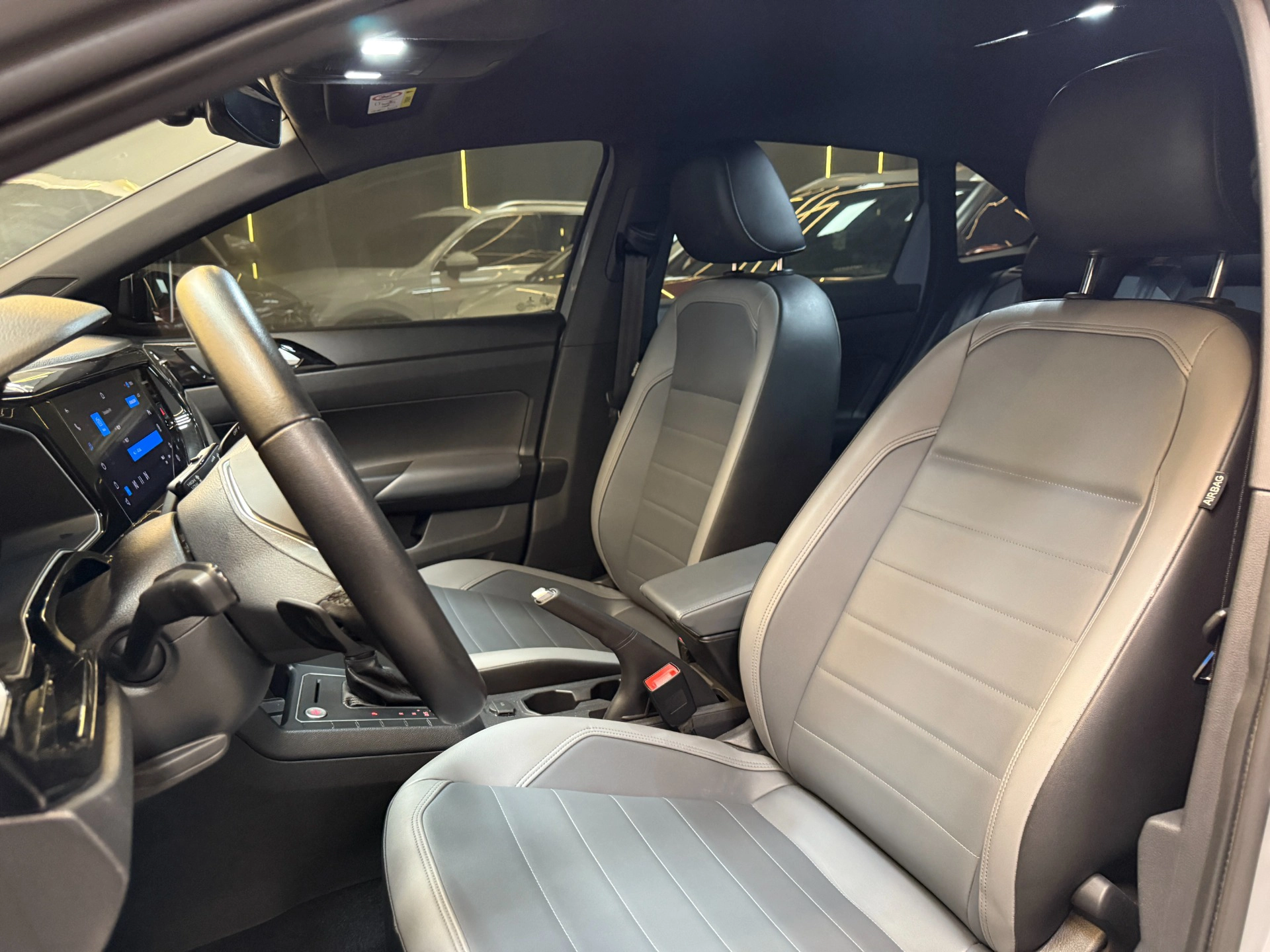 volkswagen NIVUS 1.0 200 TSI TOTAL FLEX HIGHLINE AUTOMÁTICO 202217