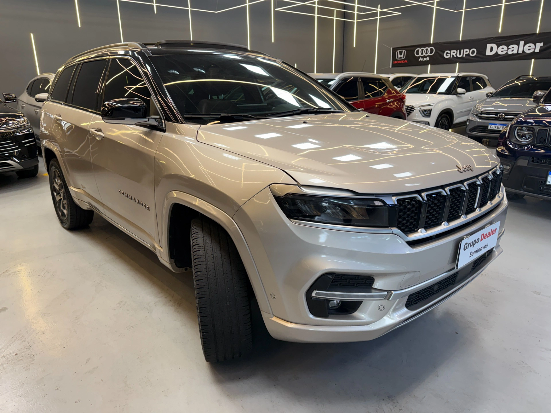 jeep COMMANDER 2.0 TD380 TURBO DIESEL OVERLAND AT9 20224
