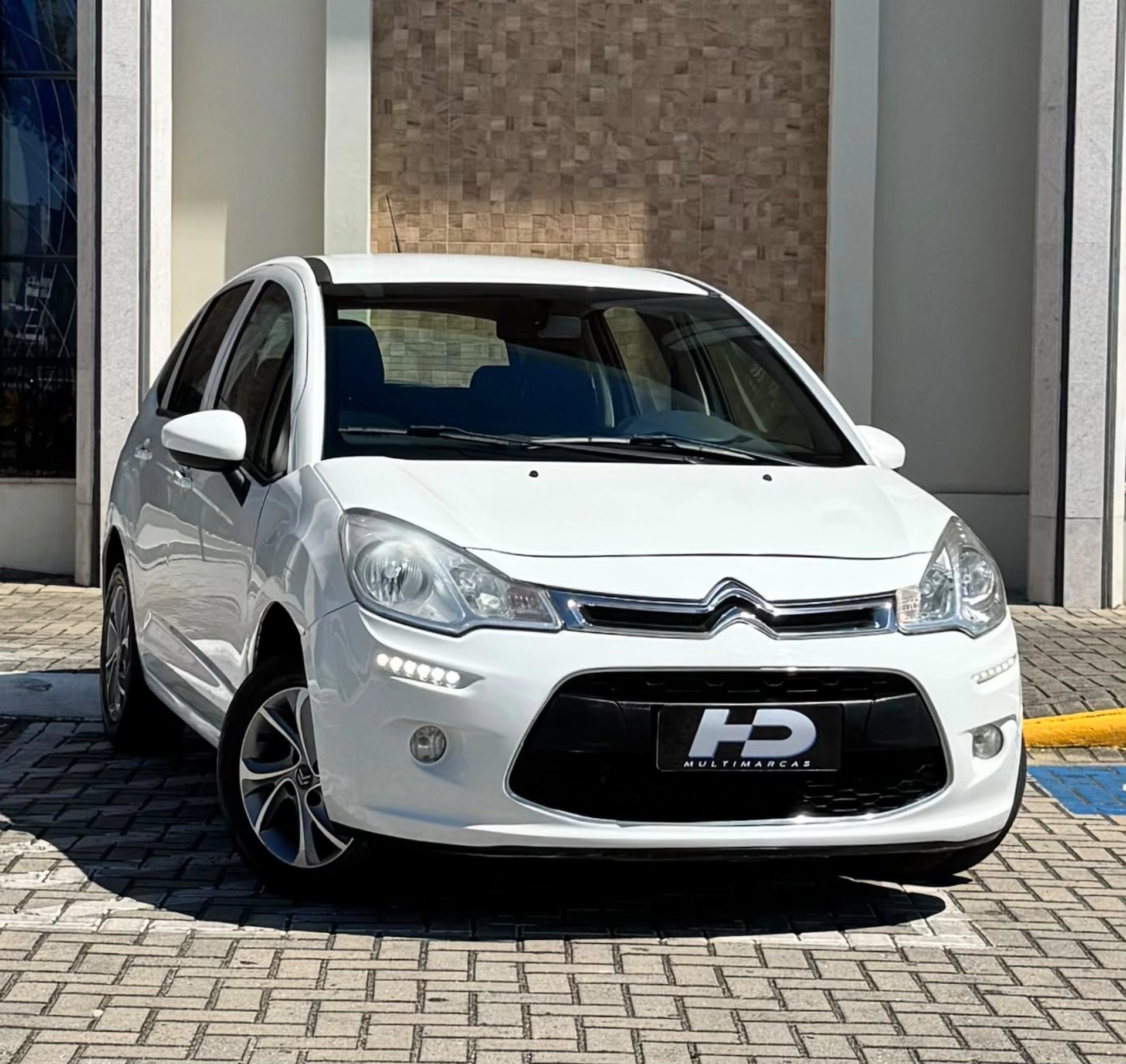 C3 1.5 ATTRACTION 8V FLEX 4P MANUAL