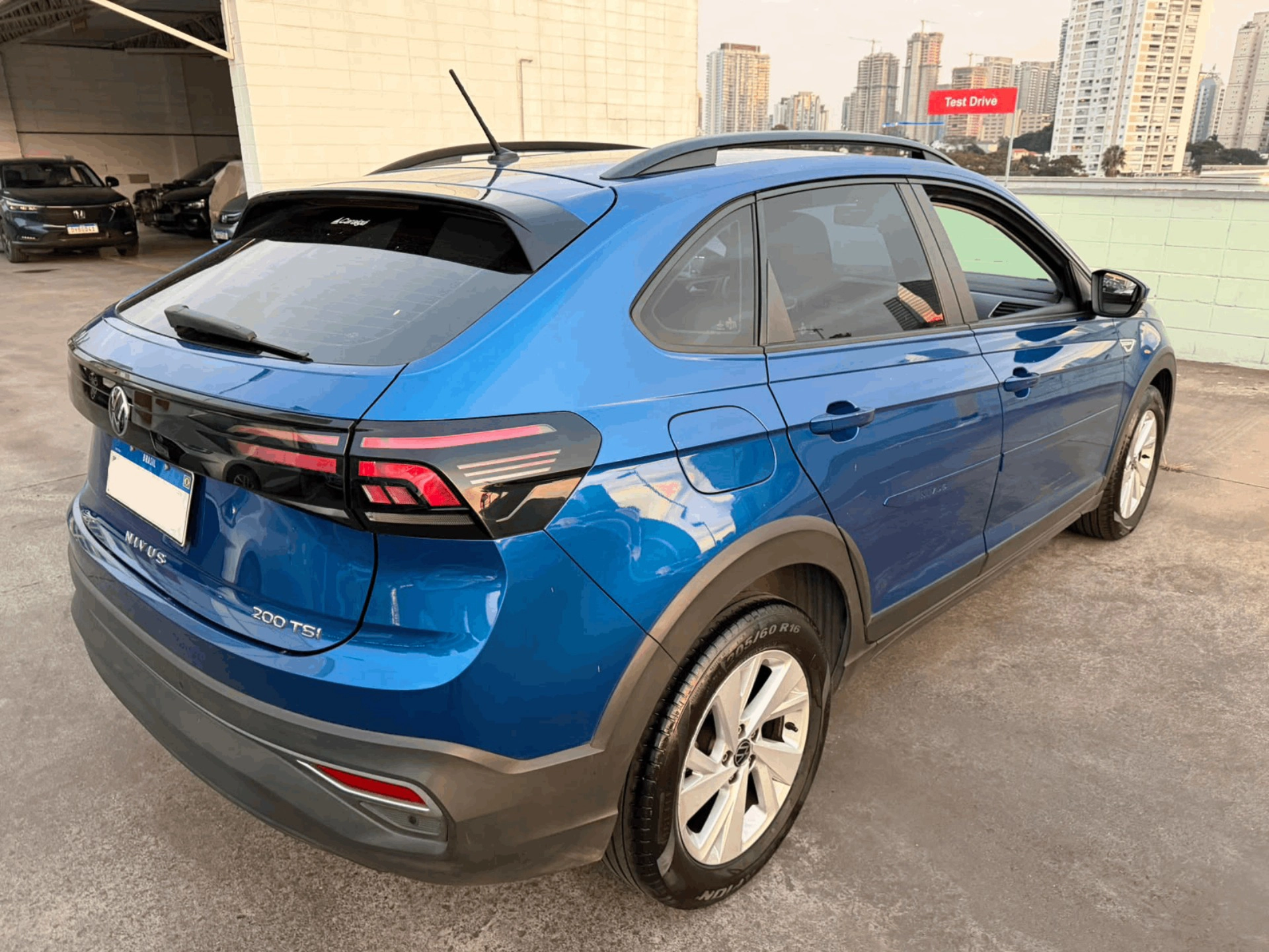 volkswagen NIVUS 1.0 200 TSI TOTAL FLEX COMFORTLINE AUTOMÁTICO 20233