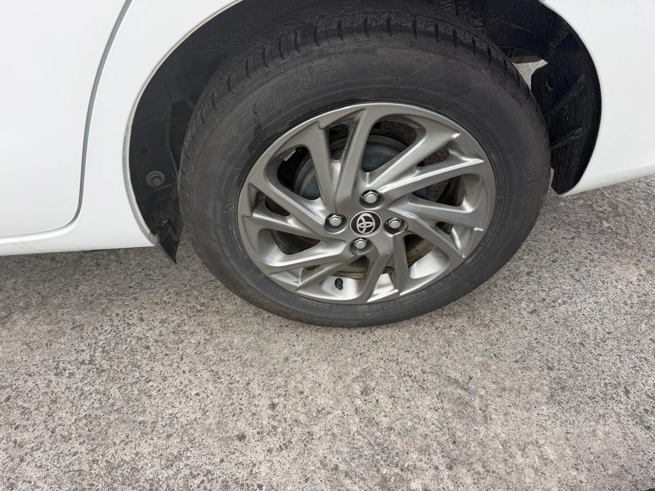 toyota YARIS 1.5 16V FLEX SEDAN XS MULTIDRIVE 20256