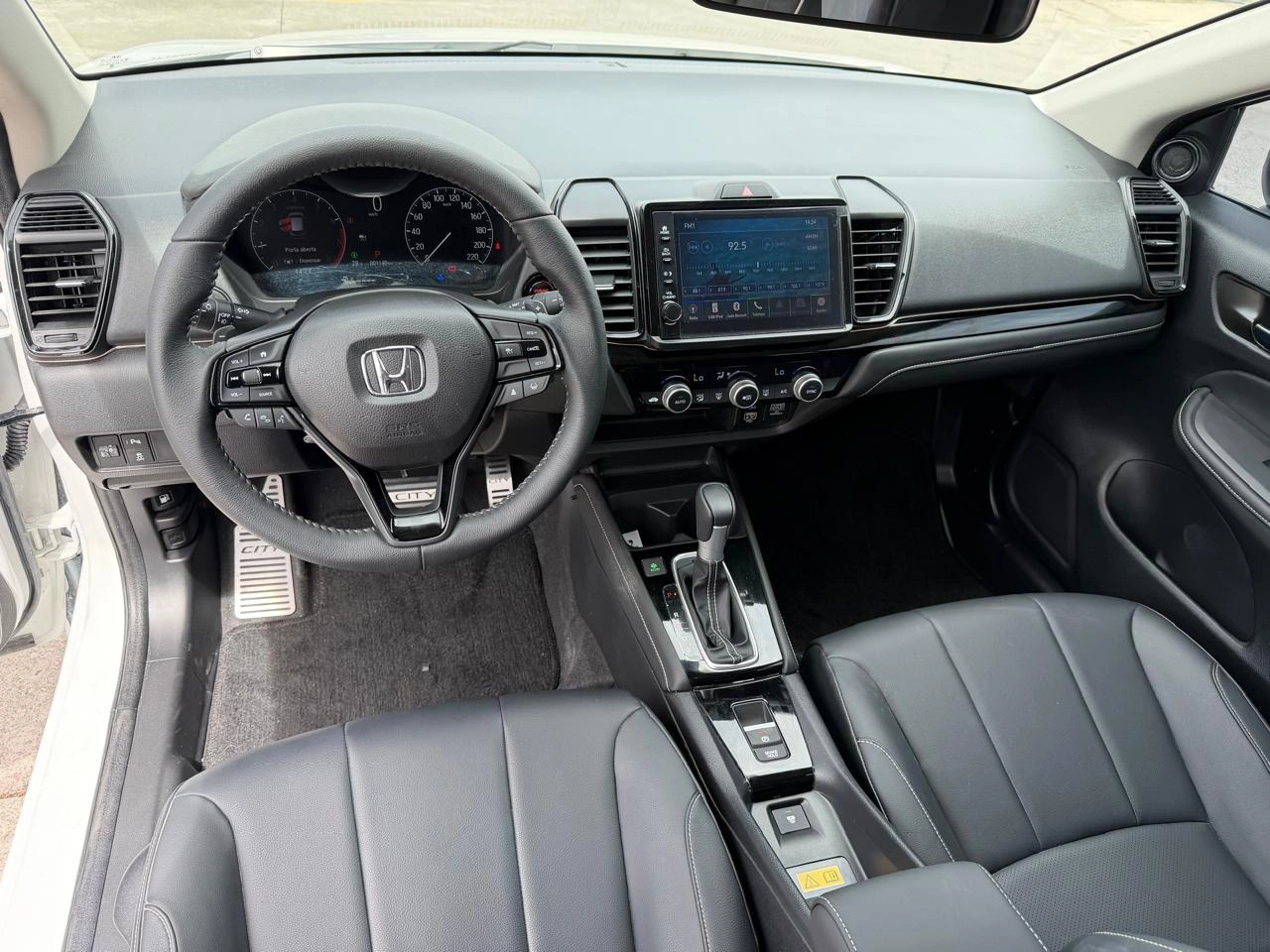 honda CITY 1.5 I-VTEC FLEX HATCH TOURING CVT 20256