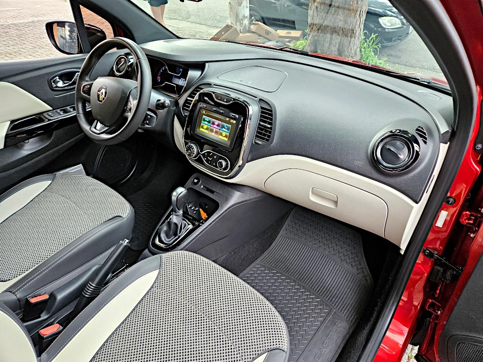 renault CAPTUR 1.6 16V SCE FLEX INTENSE X-TRONIC 202017